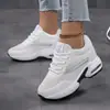 Sapatos Femininos de Outono e Inverno com Solado Macio para Aumentar a Altura, Tênis Esportivos Respiráveis, Leves, com Solado Espesso, Sapatos Casuais para Viagem, Novo Estilo Feminino Transfronteiriço