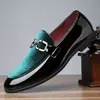 Amazon AliExpress Venda Quente Transfronteiriça Masculino Bico Fino Brilhante Couro Fosco Britânico Casual de Negócios Sapatos de Couro Masculino 16020