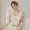 Roupa de Yoga para Mulheres, Novo Estilo de Verão com Bojos, Camiseta Esportiva para Pilates, Top Fitness com Recorte em Tela de Manga Curta