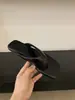 Chanclas Chuyuji Primavera/Verano 2026, estilo coreano, sencillas, con punta cuadrada, para mujer, ideales para actividades al aire libre.