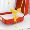 Nuevo Estilo Chino Arena Dorada Joyería Racimos de Flores de Ciruelo Conjunto Collar Mismo Estilo en Tiendas de Oro Moda Retro Diseño Floral Cadena para Clavícula