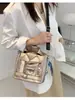 Bolsa Pequeña Tipo Chaqueta para Traje de Mujer, Nuevo Estilo 2026, Bolso de Moda Europeo y Americano de Alta Calidad para Hombro Único o Cruzado, Se Puede Usar como Mochila, Bolso de Tres Vías de Uso