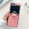 Oso Lindo Violento Adecuado para Funda de Teléfono Móvil Samsung Zflip7 Hebilla de Anillo Flip6 Dibujos Animados Creativos Europeos y Americanos Explosión