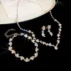 Pendientes de Botón Geométricos con Pedrería Súper Brillantes Anillo Pulsera Collar Cadena para Clavícula de Lujo Ligero Set de Joyería Exquisito y Súper Hermoso
