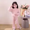 Conjunto de Cardigan de Pelúcia com Contas Estilo Coreano para Meninas Outono Inverno 2026 Nova Moda Infantil Conjunto Elegante de Duas Peças para Menininhas