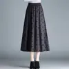 Saia Midi A-Line com Cintura Alta Slimming Estilo Coreano Cobrindo o Quadril, Saia Meia-Lua Evasê de Bolinhas Nova Outono 2026 para Mulheres
