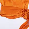 Atacado de Roupas Femininas Transfronteiriças Estilo Europeu e Americano Primavera 2026 Nova Moda Camiseta Sem Manga Personalizada com Textura de Cetim de Seda Nós