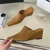 Novas mules fechadas estilo coreano 2026 com salto plataforma, sandálias de salto alto estilosas e confortáveis para mulheres