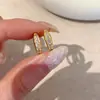 Pendientes Minimalistas en Forma de Gota de Agua con Forma de U para Mujer, Moda Geométrica, Lujo Ligero Único, Aros Exquisitos Versátiles, Accesorios para Orejas de Tendencia de Nicho