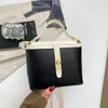 Bolso de hombro minimalista estilo coreano para mujer, nuevo bolso cruzado versátil de moda 2026, bolso de mano pequeño de nicho de alta calidad para mujer