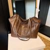 Bolso de Mujer de Gran Capacidad para Otoño e Invierno 2024 Nueva Llegada a la Moda Combinable Estilo Coreano Retro Bolso Tote Bolso de Hombro Cruzado para Mujer