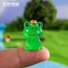 Miniatura de Paisaje Micro Creativo Mini Príncipe Rana Luminoso DIY Accesorios Decorativos de Resina Artesanales Adornos Pequeños de Escritorio