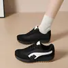 Zapatillas de entrenamiento alemanas, zapatillas casuales, estilo para parejas, zapatos atléticos y casuales de suela blanda, con cordones para mujer, de suela gruesa, zapatillas blancas versátiles
