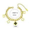 Pulsera de Acero de Titanio de Alta Gama que No se Desvanece con Diseño de Trébol de Cuatro Hojas para Mujer, Lujo Ligero, Versátil, Diseño de Nicho, Color Dorado, Adecuada para Usar en la Ducha