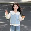 Conjunto de Tres Piezas: Chaleco de Botones Colorido Estilo Coreano Dulce para Primavera y Otoño, Camisa Dulce y Linda con Cuello de Muñeca, Jeans de Moda