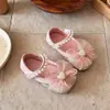 Zapatos de princesa para niñas de 3 a 6 años, estilo otoño, con lazo y perlas, zapatos de cuero para niños con suelas suaves, zapatos de actuación, zapatos de vestir formales para niñas