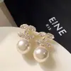 Pendientes de Perla Doble C Estilo Chanel para Mujer, Pendientes Únicos y Hermosos, Nuevo Modelo Popular 2025, Accesorios de Oreja de Verano de Alta Gama