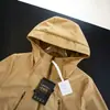 Jaqueta com capuz à prova d'água, respirável, resistente ao desgaste, estilo solto para uso externo 13372