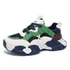 Nuevos zapatos deportivos para hombre para todas las estaciones, transpirables de malla, suela gruesa, estilo papá, juveniles, estilo Hong Kong, modernos, casuales, zapatos para correr para hombre