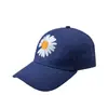 Boné de Beisebol com Proteção Solar para Uso Externo, Boné Simples e Respirável com Aba, Chapéu Estilo Coreano de Proteção Solar para o Verão para Mulheres, Margarida Pequena, Fresco e Doce