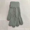 Guantes de Punto Xirui Invierno para Mujer Adulta Calados Trenzados Casuales de Cinco Dedos Calientes Venta al por Mayor