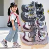 Zapatos deportivos para niños, nueva colección otoño 2026, zapatos para niños, tallas medianas y grandes, parte superior de piel, estilo "dad shoes", zapatos de vestir sencillos para niñas, zapatillas de correr para niños