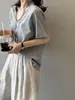 Camiseta de manga corta con cuello en V, dobladillo enrollado suelto estilo coreano Beishan Tongshu, top básico liso de verano 82293