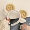 Faixa de cabeça fofa com orelhas de panda para lavar o rosto, faixa de cabeça de pelúcia de desenho animado com coroa alta para mulheres, faixa para maquiagem e lavar o cabelo, acessório de cabelo