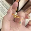 Anel Popular de Cobra Dourado Liso Xiaohongshu para Mulheres 2025 Novo Vintage Escovado Ano do Zodíaco Cobra em Formato Aberto