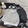Sudadera de estilo coreano a rayas con cuello camisero para niño, nueva moda otoño 2026, suéter elegante y casual para niños pequeños, prenda superior para niños