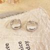 Anillo de metal europeo y americano con hebilla para la oreja, estilo simple, con personalidad y temperamento de moda para mujer, aretes que combinan con todo, joyería para la oreja
