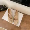 Versión de Piel de Vaca ~ Zapatos Mary Jane Cuadrados Retro de Tira Baja para Mujer, Moda de Nicho Florales para el Trabajo con Tacón Grueso