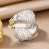 Estilo Exagerado Moda Nicho Anel Espiral Totalmente Zircônia Vazado Feminino Leve Luxo Europeu e Americano Ajustável Anel Aberto