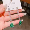 Déjame deslumbrarte con los mismos aretes de borla de circón verde pavo real de alta calidad y ecológicos para mujer, aretes de alta gama y exquisitos