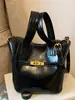 Bolso Cesta de Verduras Retro de Mano para Mujer 2025 Invierno Nuevo de Moda Estilo Coreano Bolso Cubo Bolso de Hombro Único Bolso Cruzado