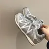 Zapatos de Entrenamiento Alemanes Estilo Europeo para Mujer que Aumentan la Altura, Nuevos Zapatos Ligeros Planos para Senderismo al Aire Libre Primavera 2026, Zapatos Casuales para Mujer de Cuero Genuino