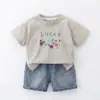 Conjunto de Verano para Niños 2026 Estilo Nuevo Ropa de Verano para Niños Pequeños Conjunto de Dos Piezas con Cuello Redondo y Manga Corta Ropa de Moda para Niños