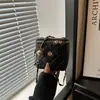 Bolso bandolera de diseño nicho de moda para mujer, nuevo de moda de verano 2026, bandolera simple elegante para el día a día, bolso tipo cubo