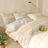 Conjunto de cama puro algodão de quatro peças, 100% algodão lavado, roupa de cama xadrez simples para dormitório estudantil, conjunto de lençol e capa de edredom de três peças 4
