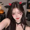 Diadema creativa y peculiar de Halloween con cuernos negros, perfecta para cosplay festivo, sesiones de fotos y actuaciones.