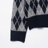 Atacado Transfronteiriço Verão 2025 Novo Estilo Europeu e Americano Tricô Feminino com Padrão de Losango Inlaid de Metal