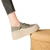 Zapatos casuales de mujer con suela blanda, nueva colección otoño 2026, mocasines deportivos retro versátiles de suela gruesa