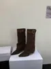 Botas western de salto plataforma estilo retrô francês com bico fino para mulheres, novas botas de montaria de cano médio para outono e inverno de 2026