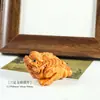 Estatueta esculpida de Goku Saiyajin em madeira de cipreste chinês, fofo ornamento de desenho animado, adequado para segurar e brincar, um ótimo presente