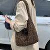 Bolso Cruzado Nuevo de Gran Capacidad de un Solo Hombro Moda Estilo Perezoso Bolso Tote para Mujer Casual Versátil Bolso de Mano Venta al por Mayor Personalizado