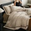 Conjunto de Cuatro Piezas de Terciopelo Leche Tallado de Ala Ancha Casual Conjunto de Tres Piezas de Terciopelo Coral Ropa de Cama Gruesa Cálida Invierno
