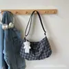 Nova Bolsa de Ombro Xadrez Casual de Verão 2025 para Estudantes Universitárias, Bolsa Transversal Portátil de Grande Capacidade para a Aula