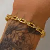 Venda Quente Transfronteiriça Impermeável Resistente ao Desbotamento Aço Titânio Conjunto de Pulseiras de Flor Levemente Luxuoso High-End Moda Versátil Banhado a Ouro 18K