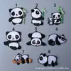 Parches Bordados al por Mayor Parches Bordados por Computadora Nuevo Dibujo Animado Versión Q Panda Rojo Borde Sellado al Calor Hecho a Mano Parches para Decoración de Ropa