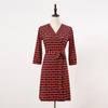 Roupas Femininas Europeias e Americanas, Mesmo Estilo, Vestido Curto Envelope com Estampa de Corrente Vermelha, Pg Dvf2025 Novo Modelo de Verão